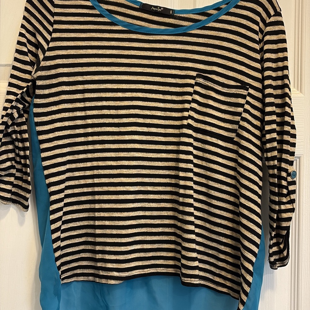 Black and White 3/4 Sleeve Blouse with blue mesh back